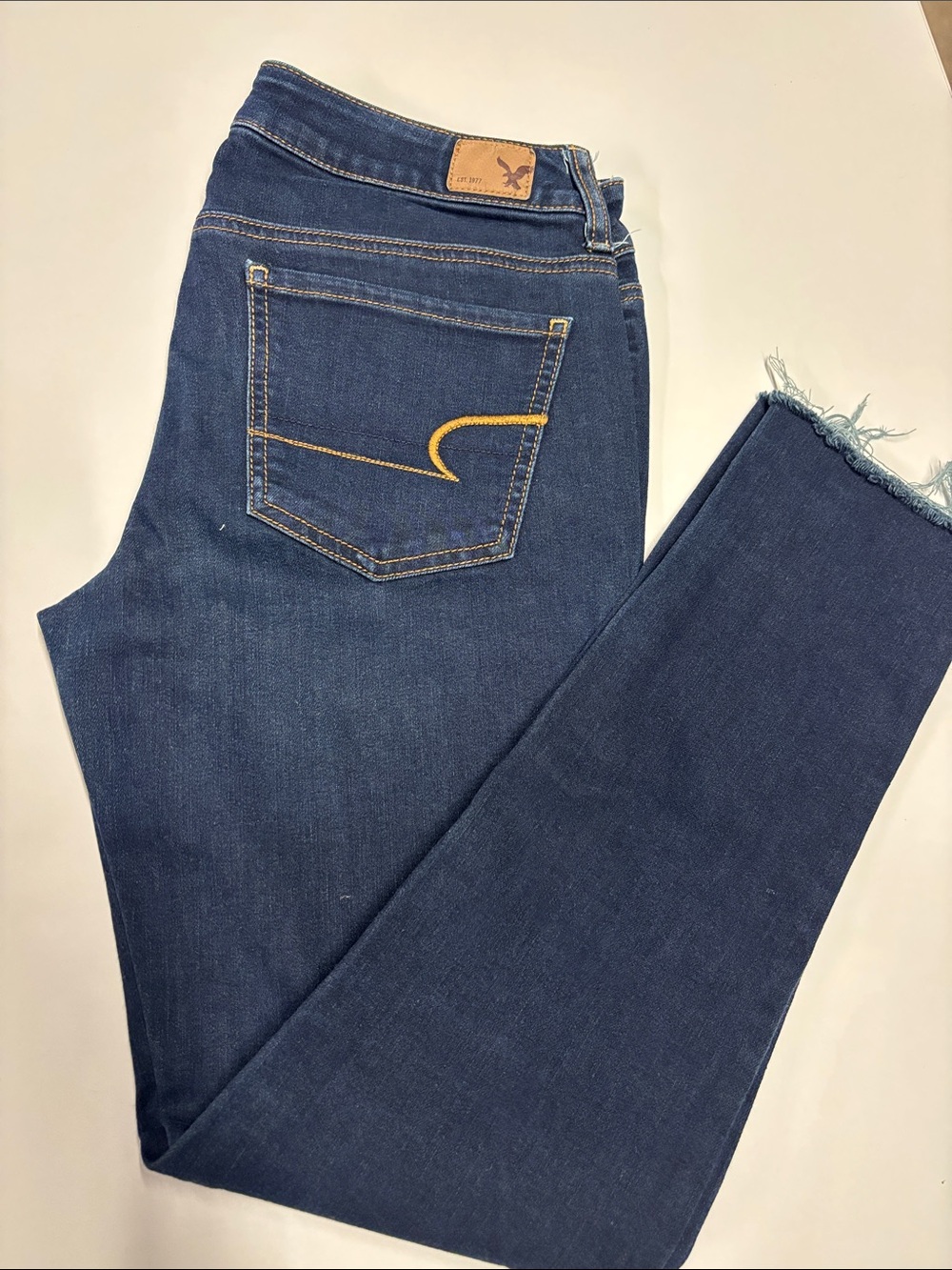 Women’s American Eagle Dark Blue Slim Jeans with Frayed Hem